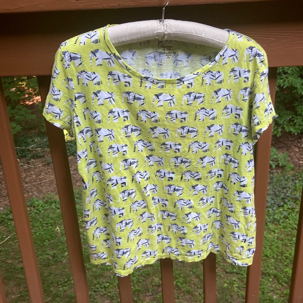 Crown & Ivy cotton elephant T-shirt